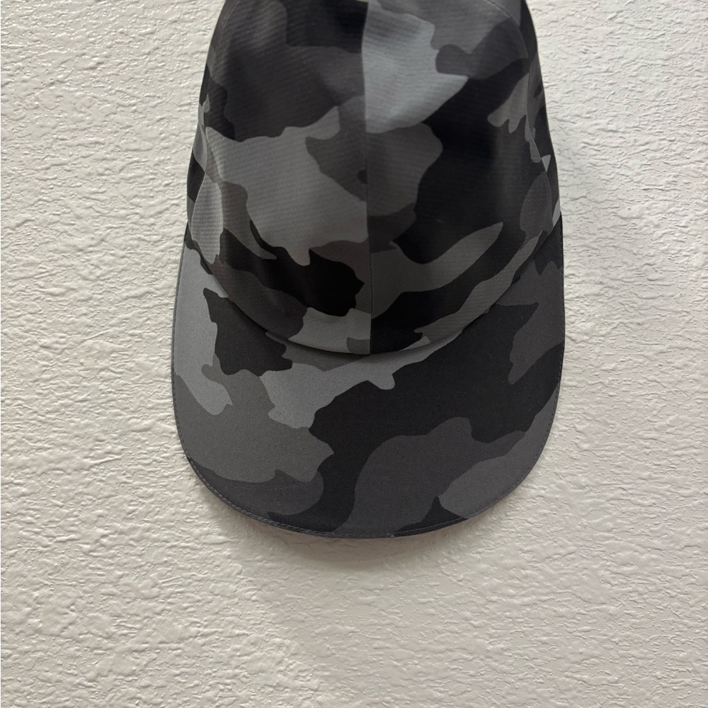 Lululemon Athletica Camo Gray Cap
